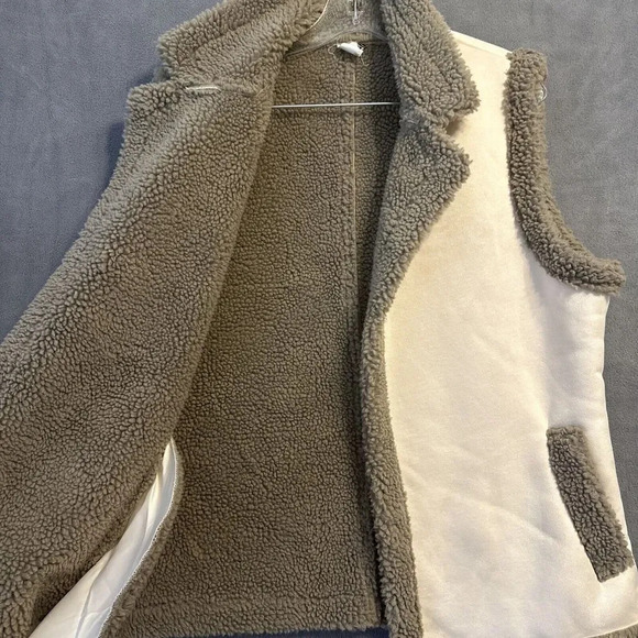 Akemi + Kin Anthropologie Phoebe Vest One Size Faux Suede Sherpa Lined Cozy - Picture 6 of 10